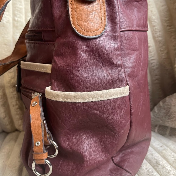 Rosetti Maroon and Beige Shoulder Bag - Picture 7 of 10